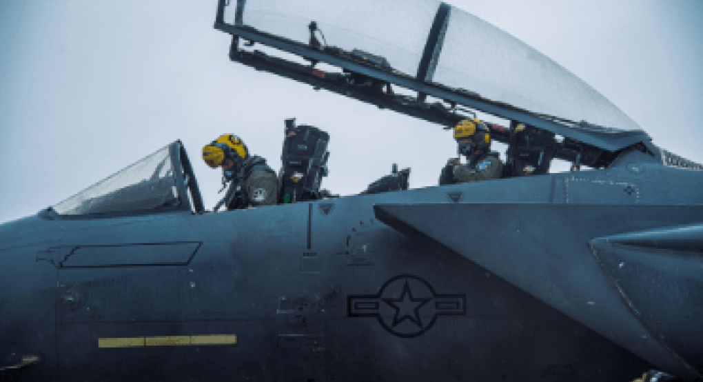 Athenbs Flying Week F-35: Ποια είναι η πιλότος της Demo Team που έφερε τα μαχητικά πέμπτης γενιάς στην Ελλάδα Athenbs Flying Week F-35: Ποια είναι η πιλότος της Demo Team που έφερε τα μαχητικά πέμπτης γενιάς στην Ελλάδα