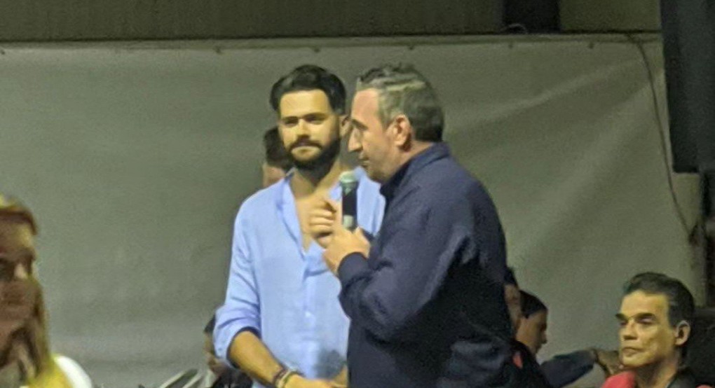 Αρκετός κόσμος στα 8α Γατσεια Αρκετός κόσμος στα 8α Γατσεια