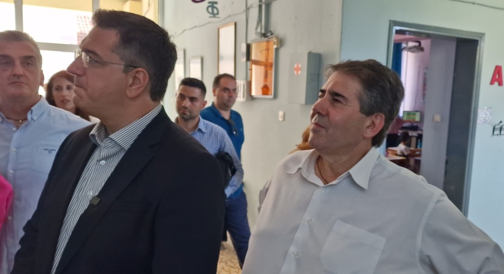Ικανοποίηση Τζαμτζή για τα έργα στα σχολεία της Πέλλας Ικανοποίηση Τζαμτζή για τα έργα στα σχολεία της Πέλλας