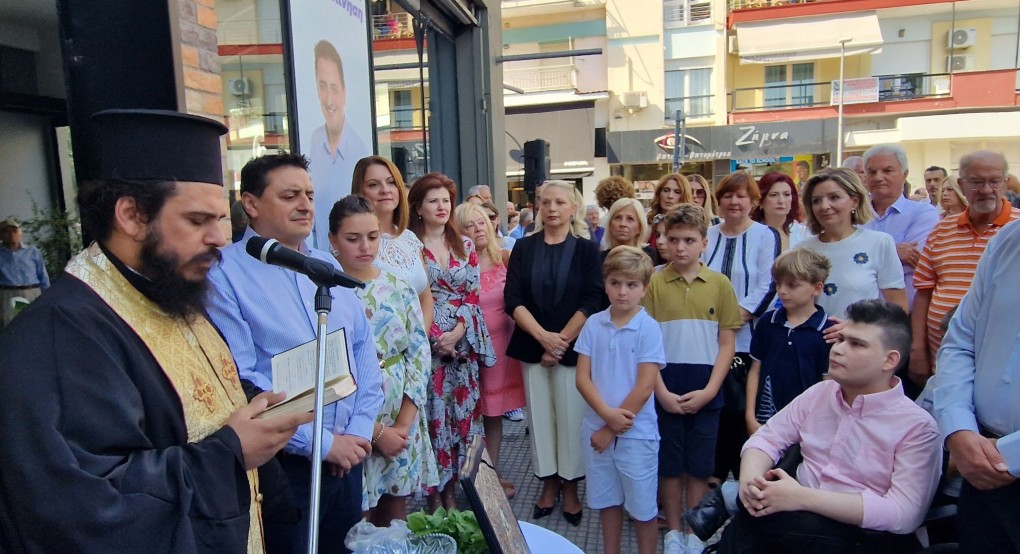 Με πλήθος κόσμου τα εγκαίνια της Κοινωνίας σε Κίνηση Με πλήθος κόσμου τα εγκαίνια της Κοινωνίας σε Κίνηση