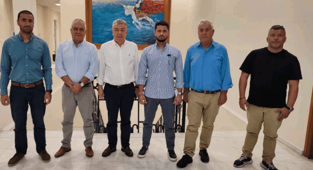 Συνάντηση Περιφερειάρχη Κρήτης με τον Πρόεδρο της Ε.Ι.Ε.Τ. και εκδότες εβδομαδιαίων εφημερίδων