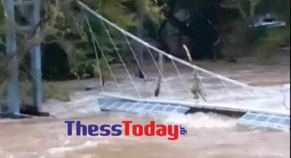 Λάρισα: Θέμα χρόνου η πλήρης κατάρρευση της κρεμαστής γέφυρας των Τεμπών Λάρισα: Θέμα χρόνου η πλήρης κατάρρευση της κρεμαστής γέφυρας των Τεμπών