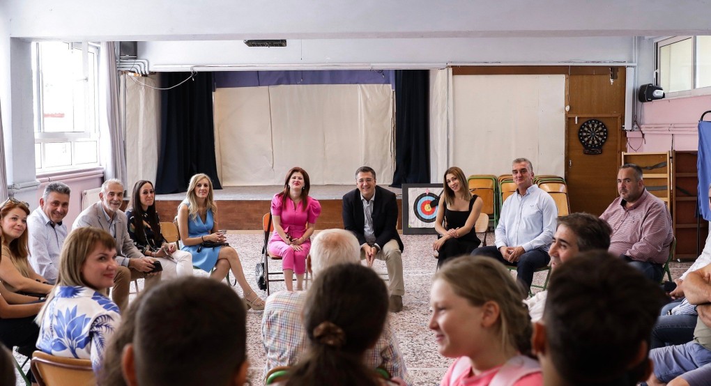 Επίσκεψη του Περιφερειάρχη Κεντρικής Μακεδονίας, Απόστολου Τζιτζικώστα στους Δήμους Πέλλας και Σκύδρας Επίσκεψη του Περιφερειάρχη Κεντρικής Μακεδονίας, Απόστολου Τζιτζικώστα στους Δήμους Πέλλας και Σκύδρας