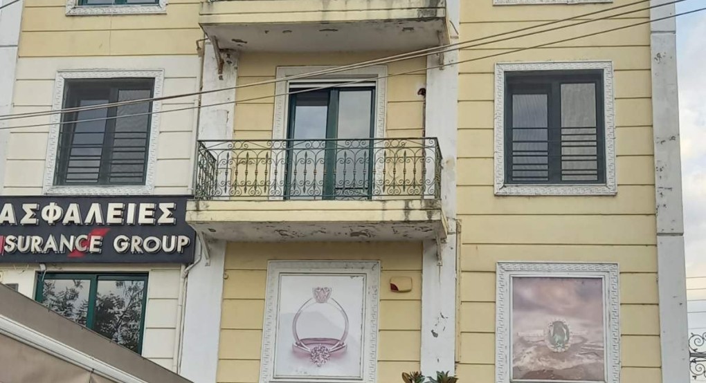 Ενοικιάζεται επαγγελματικός χώρος στο κέντρο της Σκύδρας Ενοικιάζεται επαγγελματικός χώρος στο κέντρο της Σκύδρας
