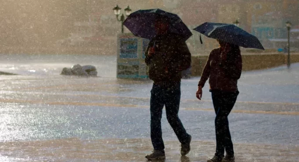 Καιρός - Βροχές και καταιγίδες Καιρός - Βροχές και καταιγίδες