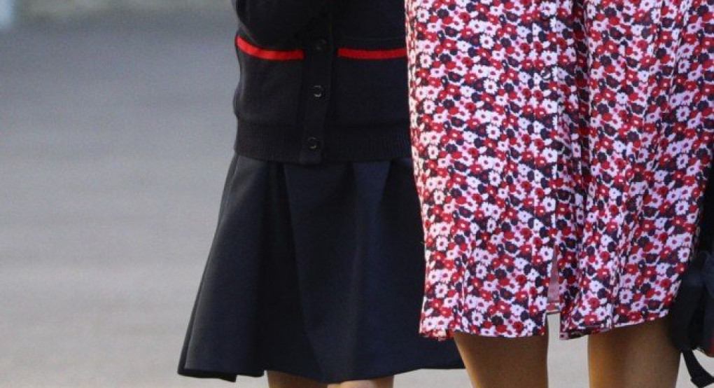 Πρώτη μέρα σχολείο για την πριγκίπισσα Charlotte - Κούκλα η Kate!