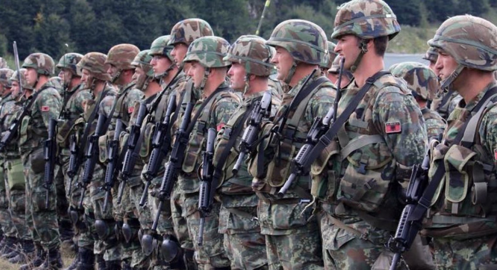 Aλβανική... έφιππη επέλαση στην Φλώρινα!