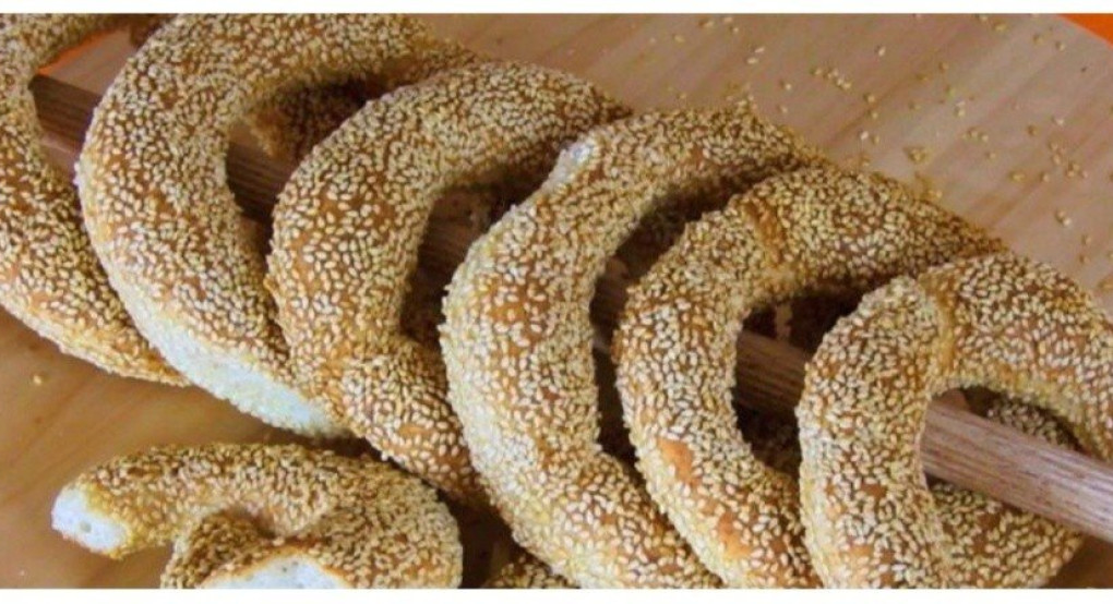 Βαρύς ο πέλεκυς... 500 ευρώ για ένα κουλούρι 