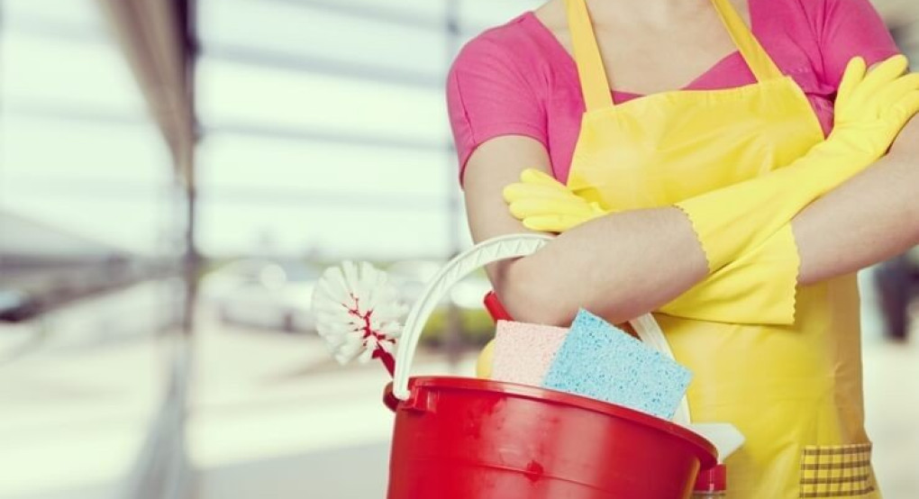 Κατατρόπωσε κλέφτη με…. μπουγέλο!/ Ο δράστης έφυγε σαν «βρεγμένη γάτα»