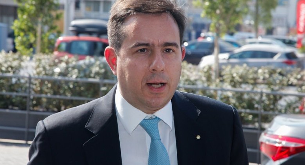 Αιφνιδιαστική επίσκεψη Μηταράκη σε κατάστημα του ΕΦΚΑ στο Κιλκίς