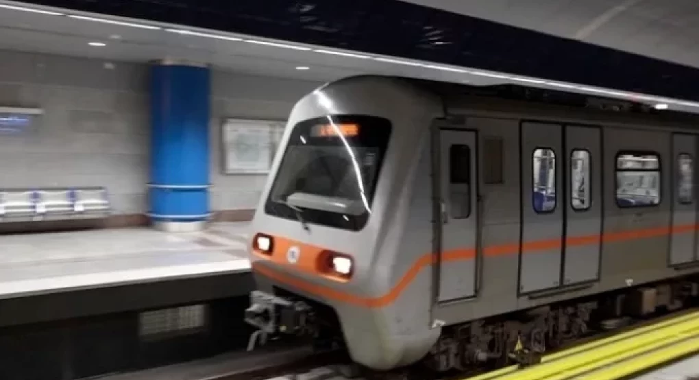 Ανθρωπος έπεσε στις γραμμές του μετρό στο Μέγαρο Μουσικής Ανθρωπος έπεσε στις γραμμές του μετρό στο Μέγαρο Μουσικής