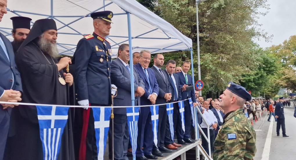 Περήφανη Έδεσσα: 111 χρόνια Ελευθερίας Περήφανη Έδεσσα: 111 χρόνια Ελευθερίας