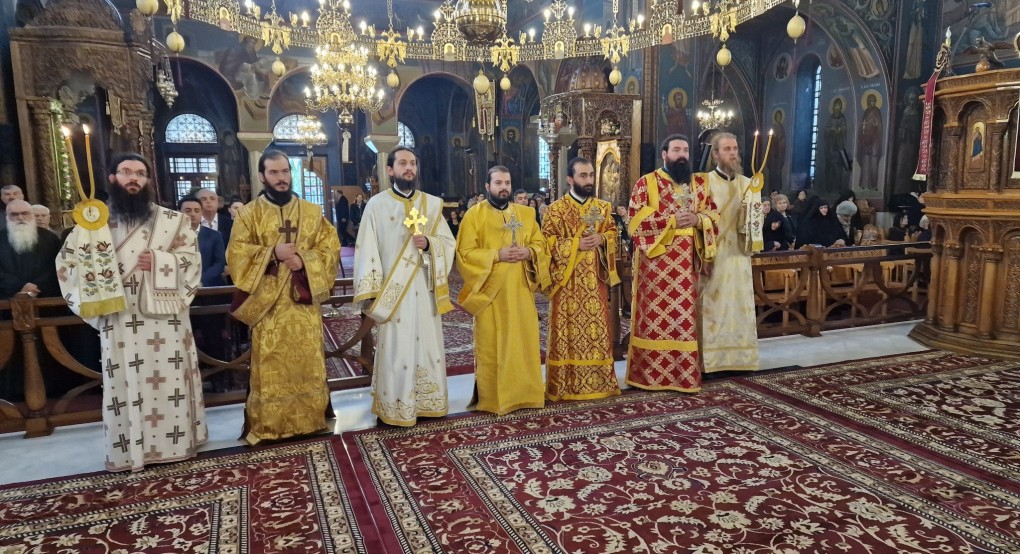 Αγία Σκέπη: Το πρόγραμμα Ακολουθιών Αγία Σκέπη: Το πρόγραμμα Ακολουθιών