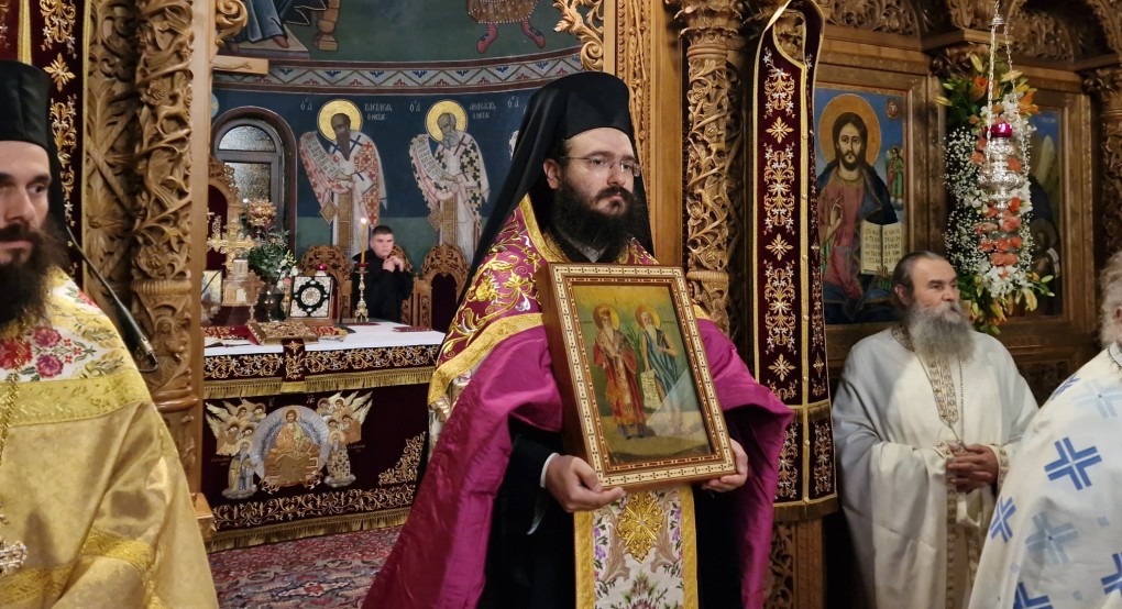 Τα ονομαστήρια του π. Νίκανδρου Τα ονομαστήρια του π. Νίκανδρου