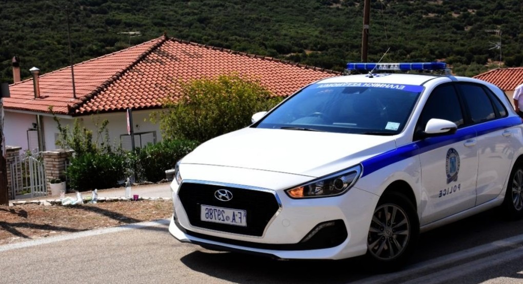 Βόλος: Πιάστηκε ο 47χρονος που «ξάφριζε» γιαγιάδες - Άρπαξε 2.300 ευρώ σε δύο ημέρες Βόλος: Πιάστηκε ο 47χρονος που «ξάφριζε» γιαγιάδες - Άρπαξε 2.300 ευρώ σε δύο ημέρες