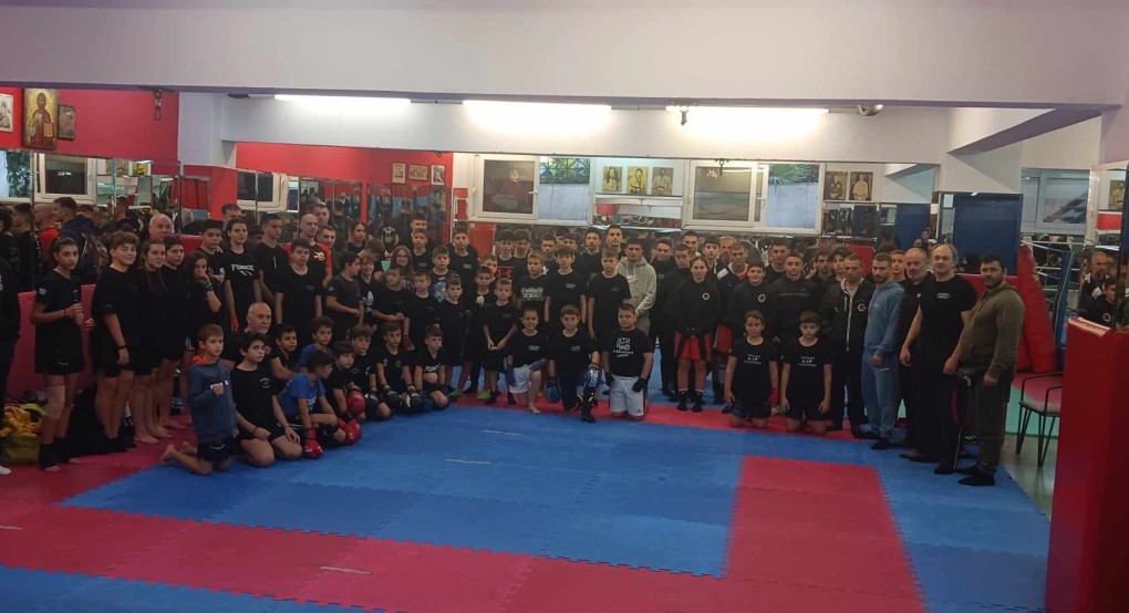 Αγώνες Kick Boxing με διοργανωτή τον ¨Μ. Αλέξανδρο¨ Γιαννιτσών Αγώνες Kick Boxing με διοργανωτή τον ¨Μ. Αλέξανδρο¨ Γιαννιτσών