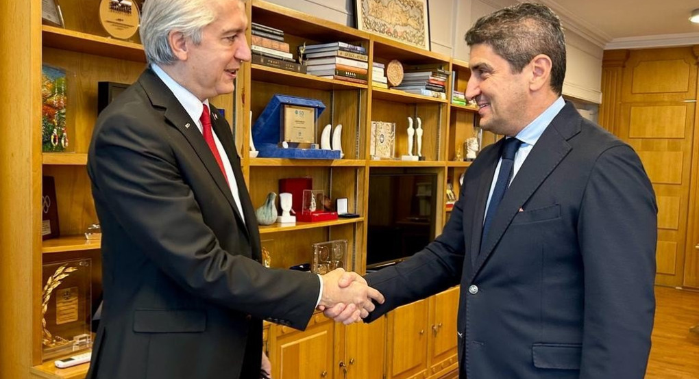 Συνάντηση Λευτέρη Αυγενάκη με τον Τούρκο Πρεσβευτή Συνάντηση Λευτέρη Αυγενάκη με τον Τούρκο Πρεσβευτή