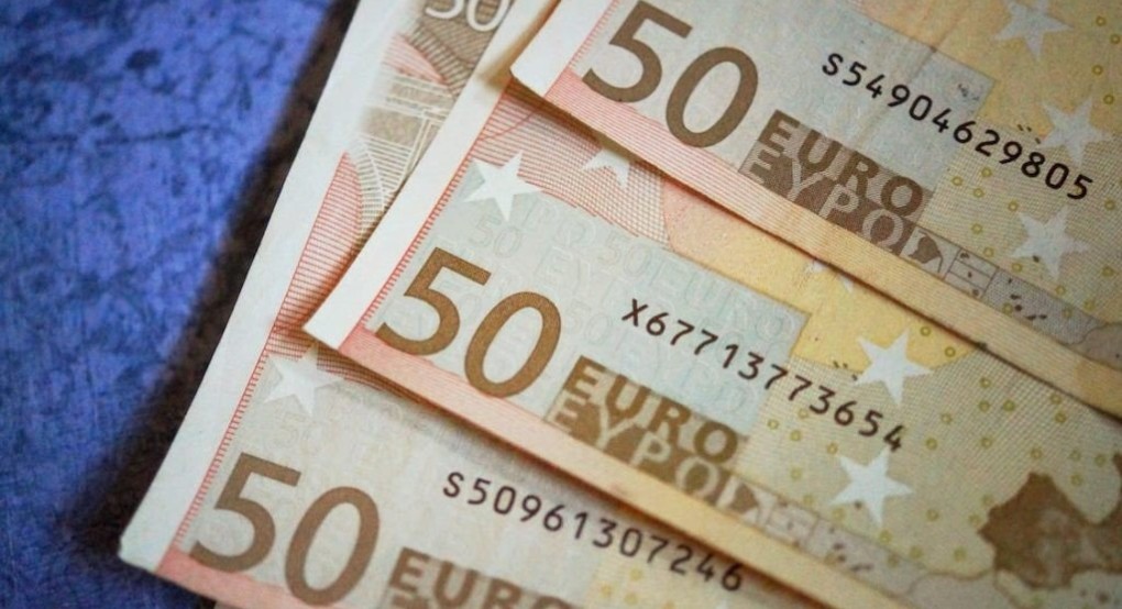 ΔΥΠΑ: Πότε μπαίνει στους λογαριασμούς το επίδομα ανεργίας και το δώρο Χριστουγέννων