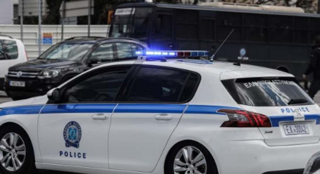 Θεσσαλονίκη και Πιερία: Συλλήψεις για ναρκωτικά και λαθρομετανάστες Θεσσαλονίκη και Πιερία: Συλλήψεις για ναρκωτικά και λαθρομετανάστες