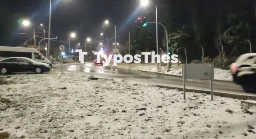 Θεσσαλονίκη: Στα λευκά «ντύθηκε» ο Χορτιάτης Θεσσαλονίκη: Στα λευκά «ντύθηκε» ο Χορτιάτης