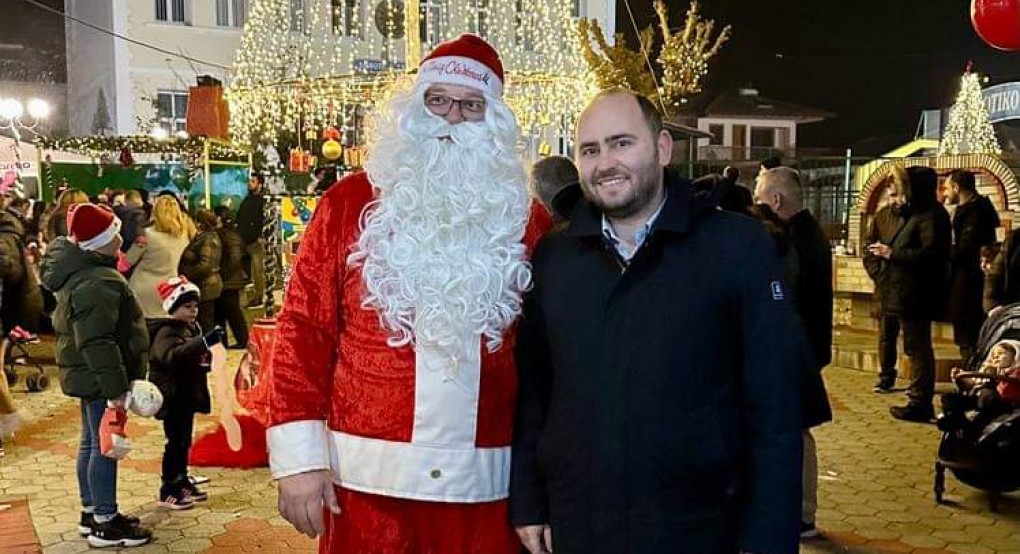 Σε χριστουγεννιάτικες εκδηλώσεις ο Λάκης Βασιλειάδης Σε χριστουγεννιάτικες εκδηλώσεις ο Λάκης Βασιλειάδης