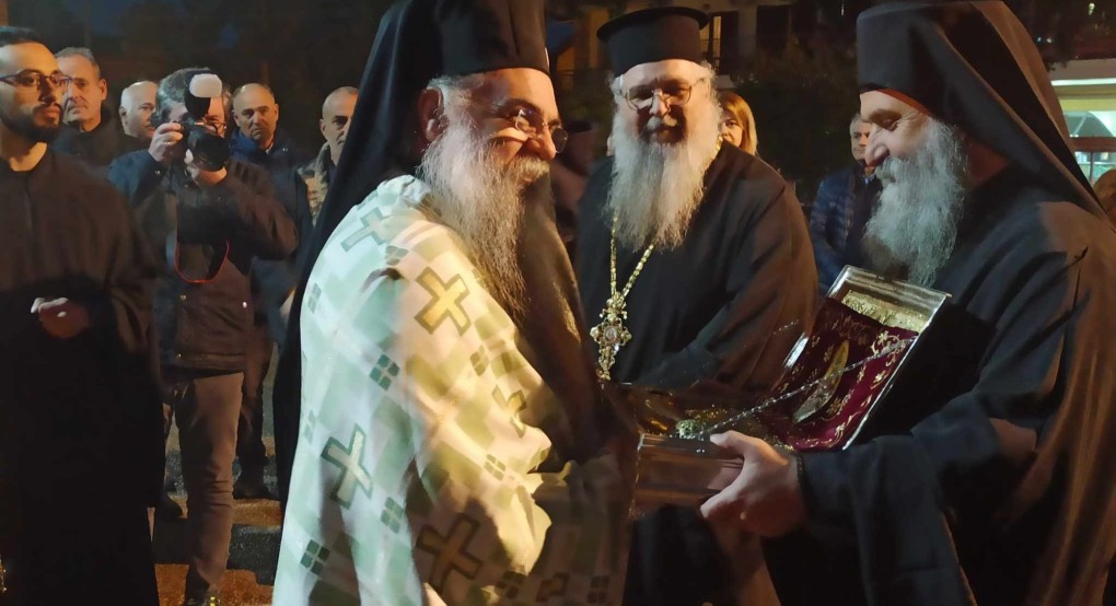 Γιαννιτσά: Έγινε υποδοχή του Ιερού Λειψάνου της Προμήτωρος Αγίας Άννης Γιαννιτσά: Έγινε υποδοχή του Ιερού Λειψάνου της Προμήτωρος Αγίας Άννης