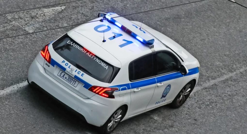 Νεκρή από πυροβολισμούς 43χρονη γυναίκα μέσα στο σπίτι της στη Σαλαμίνα -Αναζητούν τον σύντροφό της Νεκρή από πυροβολισμούς 43χρονη γυναίκα μέσα στο σπίτι της στη Σαλαμίνα -Αναζητούν τον σύντροφό της