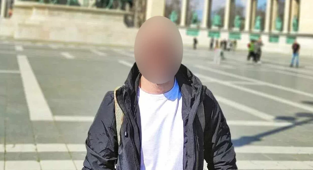 Μάχη δίνει στη ΜΕΘ ο 31χρονος αστυνομικός που τραυματίστηκε με ναυτική φωτοβολίδα – Κρίσιμη η κατάστασή του Μάχη δίνει στη ΜΕΘ ο 31χρονος αστυνομικός που τραυματίστηκε με ναυτική φωτοβολίδα – Κρίσιμη η κατάστασή του