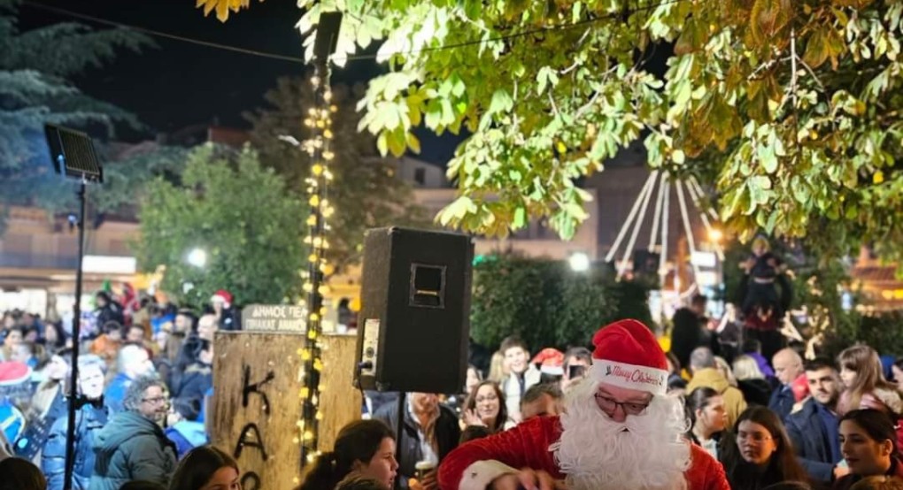 Το δέντρο της αγάπης στα Γιαννιτσά (φώτο) Το δέντρο της αγάπης στα Γιαννιτσά (φώτο)