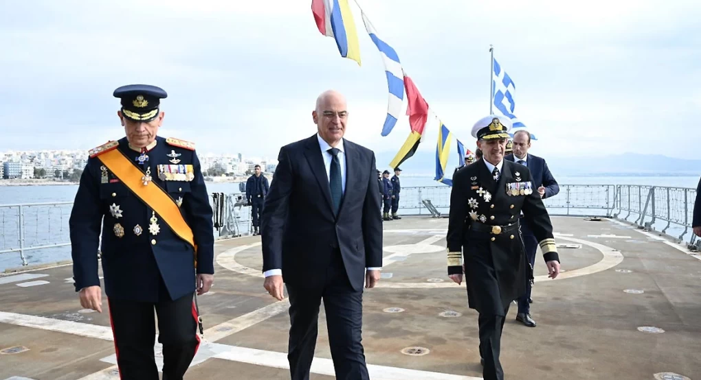 Δένδιας: Με τις νέες φρεγάτες επιστρέφουν στο Αιγαίο κυρτές πλώρες όπως του «Αβέρωφ» Δένδιας: Με τις νέες φρεγάτες επιστρέφουν στο Αιγαίο κυρτές πλώρες όπως του «Αβέρωφ»