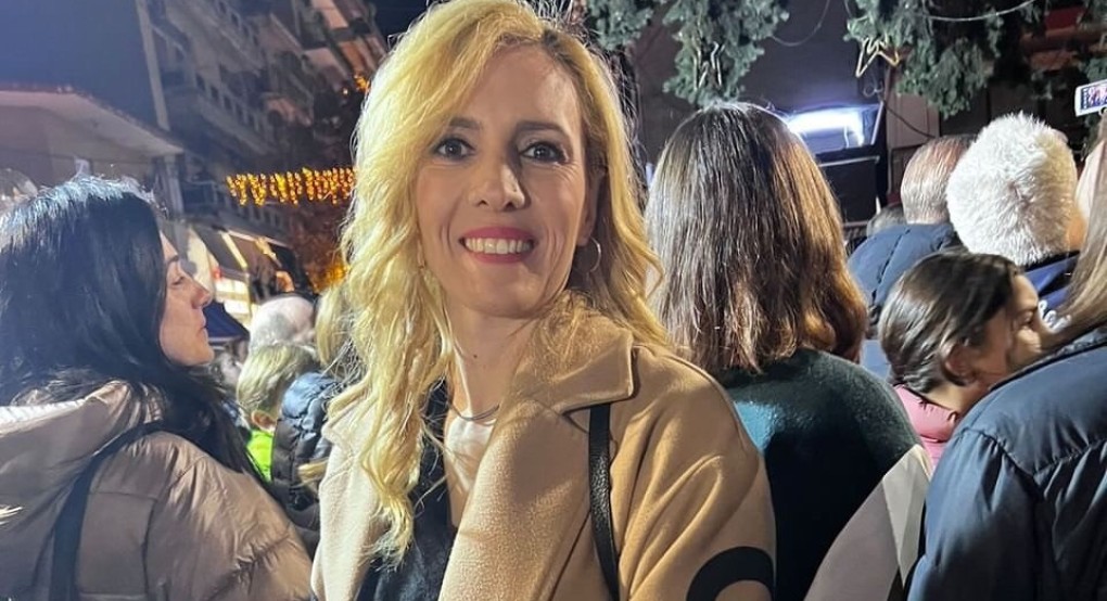 Ράνια Αντώνιου: Καλά Χριστούγεννα Ράνια Αντώνιου: Καλά Χριστούγεννα