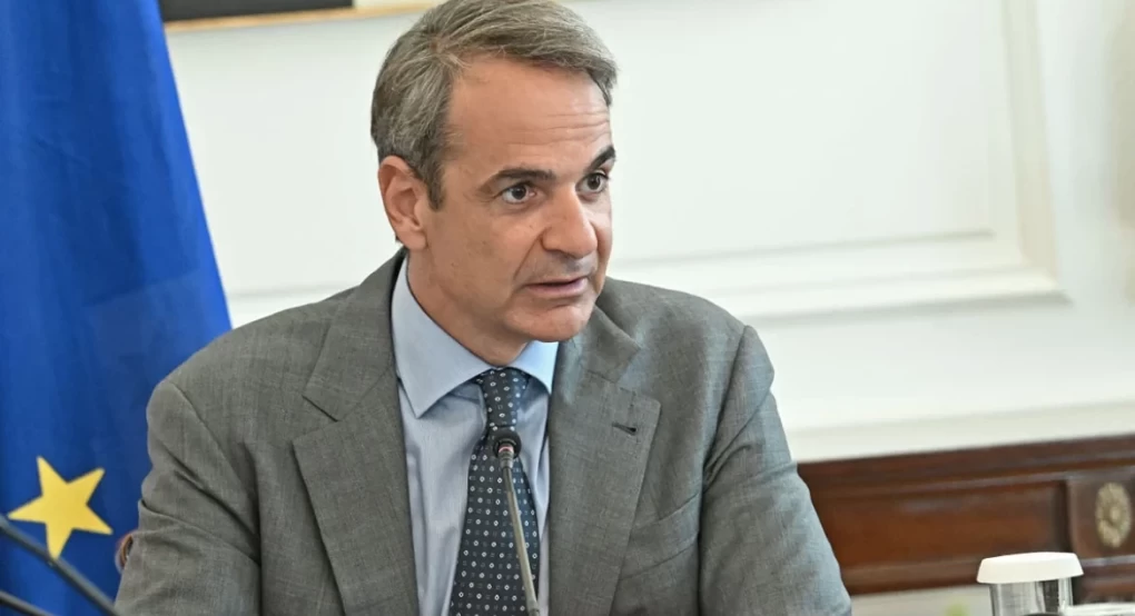 Η κυβέρνηση βάζει «λουκέτο» μακράς διαρκείας στις εξέδρες των γηπέδων - Έτοιμος για σύγκρουση ο Μητσοτάκης Η κυβέρνηση βάζει «λουκέτο» μακράς διαρκείας στις εξέδρες των γηπέδων - Έτοιμος για σύγκρουση ο Μητσοτάκης