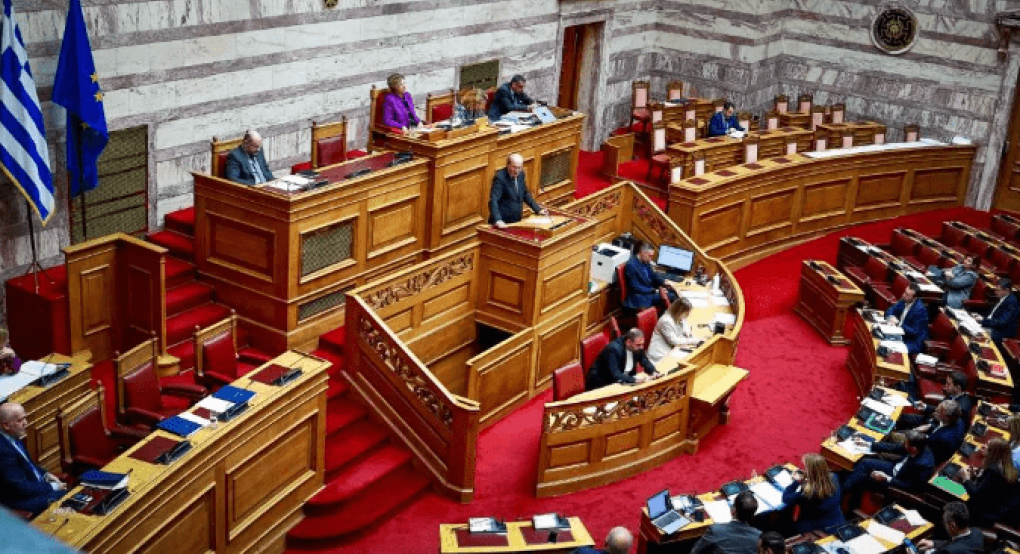 Πέρασε το φορολογικό νομοσχέδιο Πέρασε το φορολογικό νομοσχέδιο