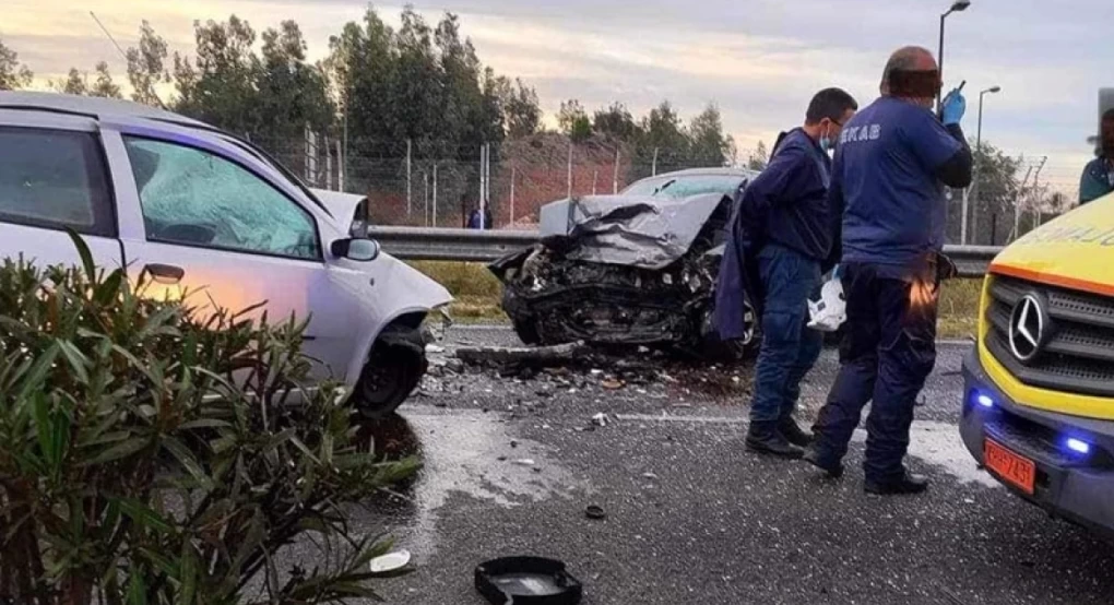 Τραγωδία στα Σπάτα: Δύο νεκροί έπειτα από τροχαίο Τραγωδία στα Σπάτα: Δύο νεκροί έπειτα από τροχαίο