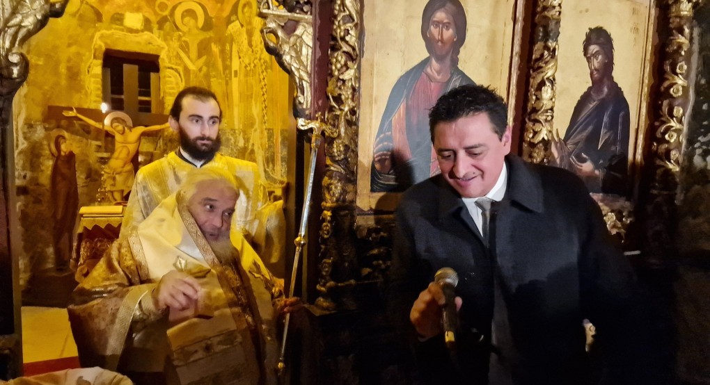 Γιάννης Τσεπκεντζής: Ο Χριστός γέννησε το φως της Γνώσεως Γιάννης Τσεπκεντζής: Ο Χριστός γέννησε το φως της Γνώσεως