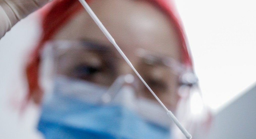 Στο κόκκινο Covid και αναπνευστικές λοιμώξεις Στο κόκκινο Covid και αναπνευστικές λοιμώξεις