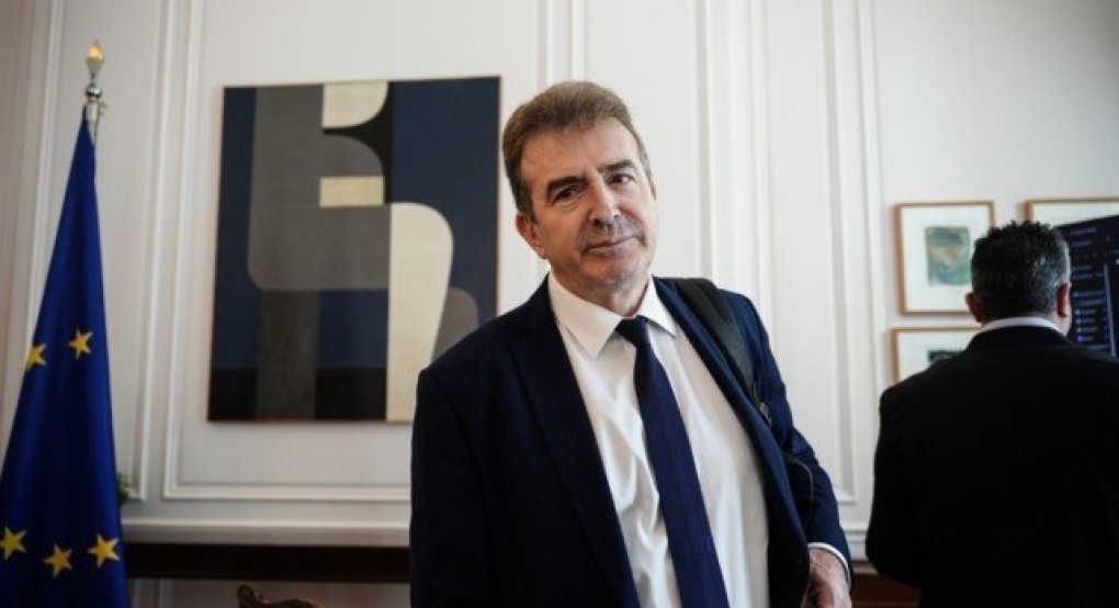 Προστασία του Πολίτη: Τρεις Υπουργοί σε έξι μήνες Προστασία του Πολίτη: Τρεις Υπουργοί σε έξι μήνες