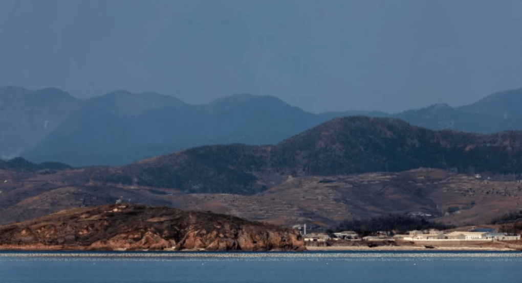 Η Βόρεια Κορέα πυροβολεί ξανά κοντά στα σύνορα με τη Νότια