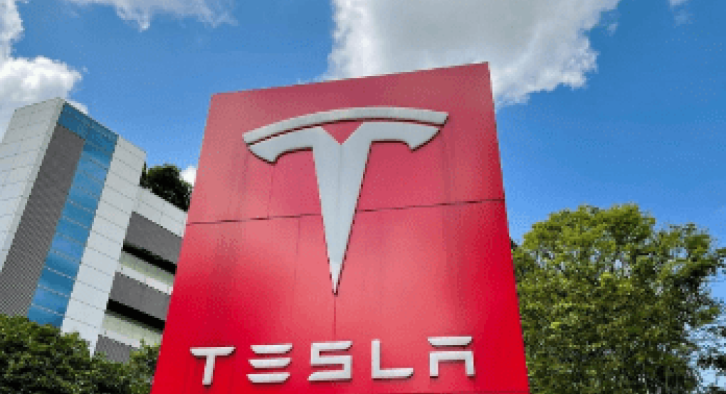 Tesla: Γιατί ανακαλεί πάνω από 1,6 εκατ. αυτοκίνητα στην Κίνα Tesla: Γιατί ανακαλεί πάνω από 1,6 εκατ. αυτοκίνητα στην Κίνα