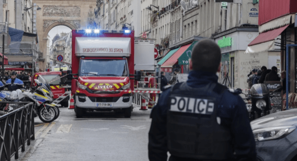 Σοκ στο Παρίσι: Άνδρας πέθανε μετά από απανωτά ηλεκτροσόκ -Αστυνομικοί τον χτύπησαν 10 φορές με taser