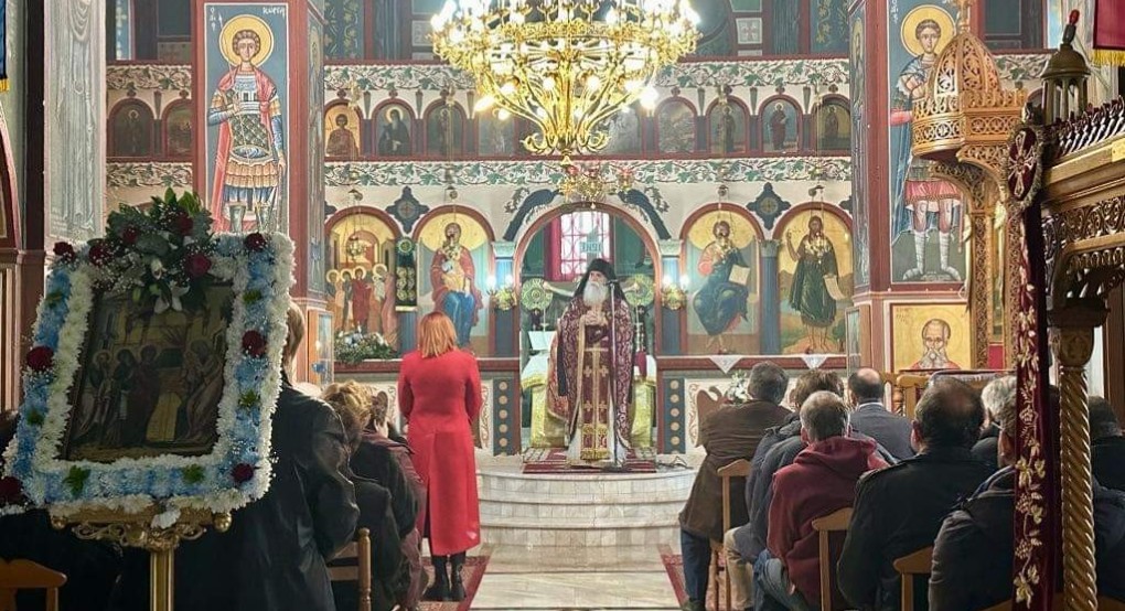 Πανηγυρική Θεία Λειτουργία στο Τριφύλλι Πέλλας Πανηγυρική Θεία Λειτουργία στο Τριφύλλι Πέλλας