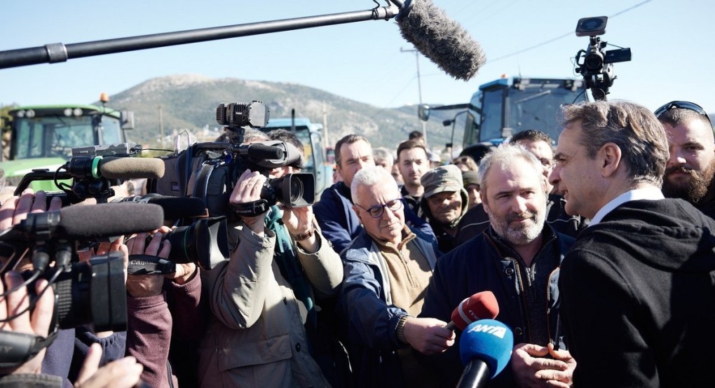 Δέσμευση Μητσοτάκη στους αγρότες για δύο παρεμβάσεις -Παίρνει πάνω του τον διάλογο, κινήσεις κατευνασμού και από ΕΕ