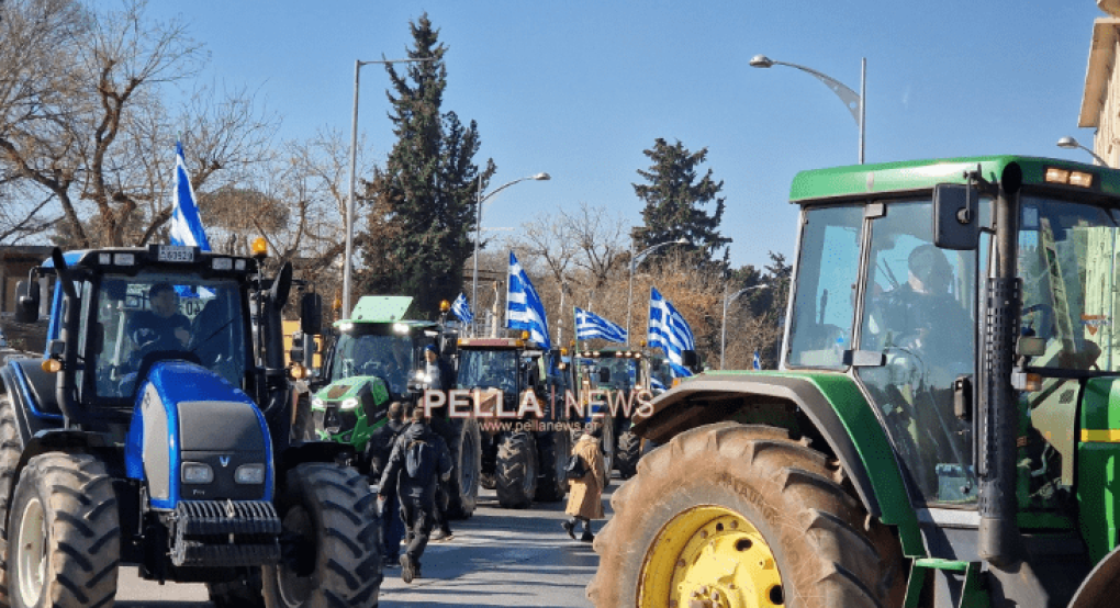 Θεσσαλονίκη: Επιστρέφουν στα μπλόκα τους στην Κεντρική Μακεδονία οι αγρότες και τα 300 τρακτέρ