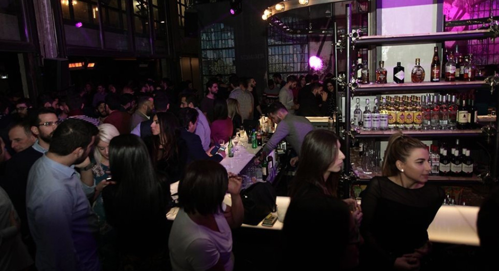 Επιστρέφει ο... Παπαθεμελής και το αυτόφωρο για καφέ μπαρ και ρεστοράν