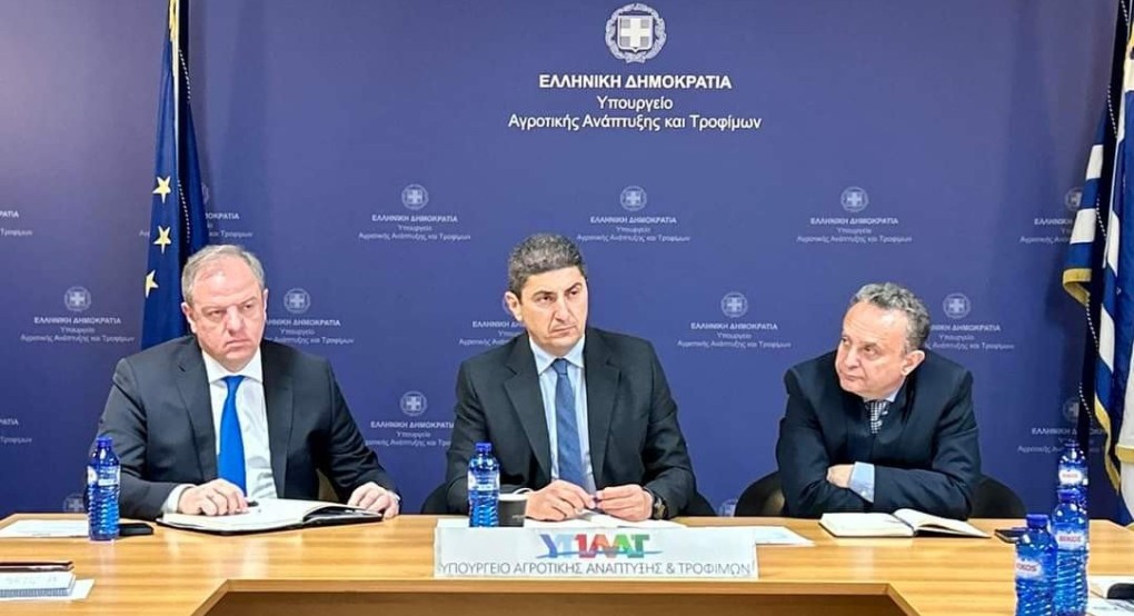 Διονύσης Σταμενίτης...Συνάντησε και άκουσε αγρότες από την Πιερία Διονύσης Σταμενίτης...Συνάντησε και άκουσε αγρότες από την Πιερία