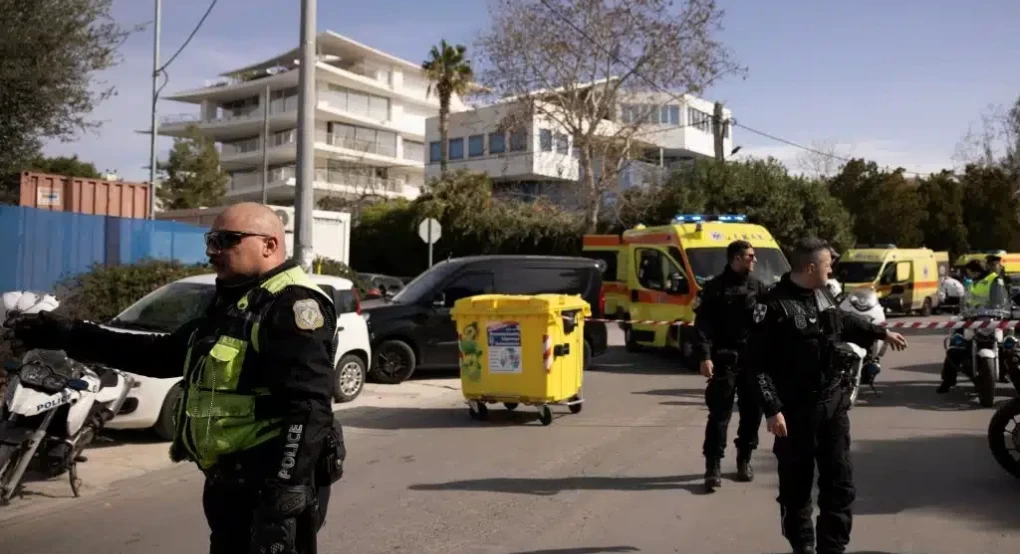 Μακελειό στη Γλυφάδα – Ναυτιλιακός αναλυτής: Έγινε κάτι βαθύτερο, δεν ήταν η απόλυση που όπλισε τον 76χρονο Μακελειό στη Γλυφάδα – Ναυτιλιακός αναλυτής: Έγινε κάτι βαθύτερο, δεν ήταν η απόλυση που όπλισε τον 76χρονο
