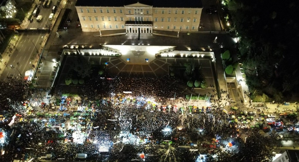 Αγρότες: Πολιορκία του κέντρου της Αθήνας – Τα αιτήματα και η λαϊκή συμπαράσταση
