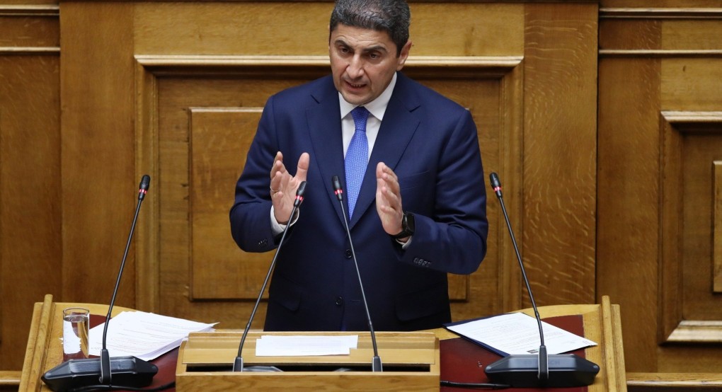 Αυγενάκης στη Βουλή: Χωρίς θεατρινισμούς και κορώνες θωρακίζουμε τον πρωτογενή τομέα