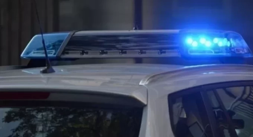 Ένας νεκρός και ένας τραυματίας σε είσοδο πολυκατοικίας Ένας νεκρός και ένας τραυματίας σε είσοδο πολυκατοικίας