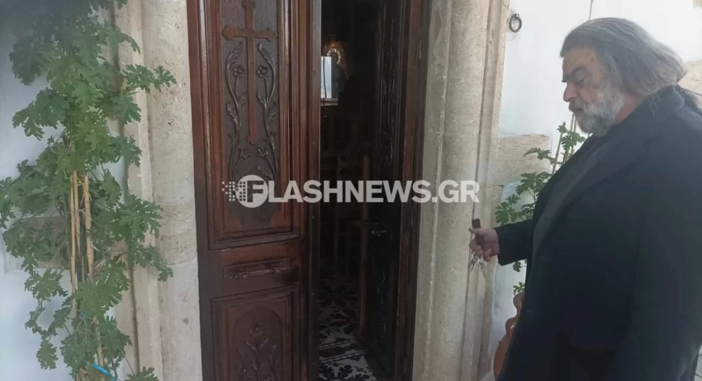 Άγνωστοι έσπασαν την πόρτα της εκκλησίας στους τάφους των Βενιζέλων – Τι λέει ο εφημέριος του ναού Άγνωστοι έσπασαν την πόρτα της εκκλησίας στους τάφους των Βενιζέλων – Τι λέει ο εφημέριος του ναού